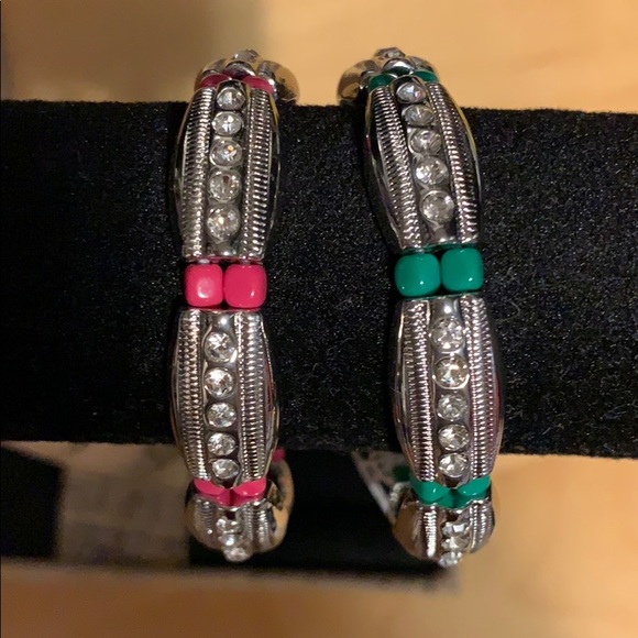 Lia Sophia necklace and bracelet set - Picture 2 of 3